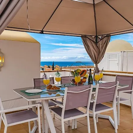 Hébergement de vacances Large House With Garden And Direct Access To The Pool Callao Salvaje