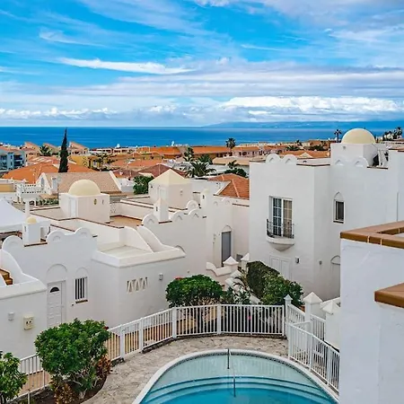 Large House With Garden And Direct Access To The Pool Hébergement de vacances Callao Salvaje
